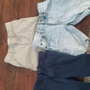 Lot of 3 size 6 boys shorts